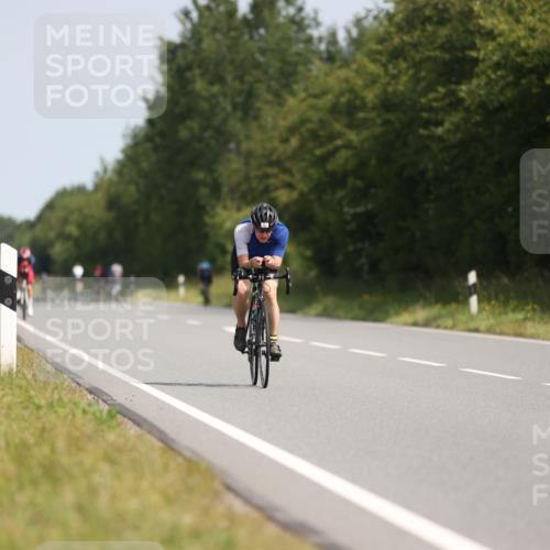 22.06.2025 - Viking Triathlon Yannick Fuchs http://msf.ph/oto/8095152 22.06.2025 11:20:26 Radfahren 106, 113, 608, 628, 631, 654 meine-sportfotos.de