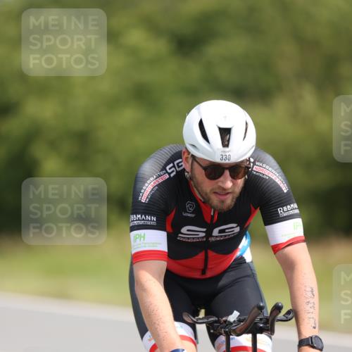 22.06.2025 - Viking Triathlon Yannick Fuchs http://msf.ph/oto/8095161 22.06.2025 11:57:27 Radfahren 1, 71, 330, 455 meine-sportfotos.de
