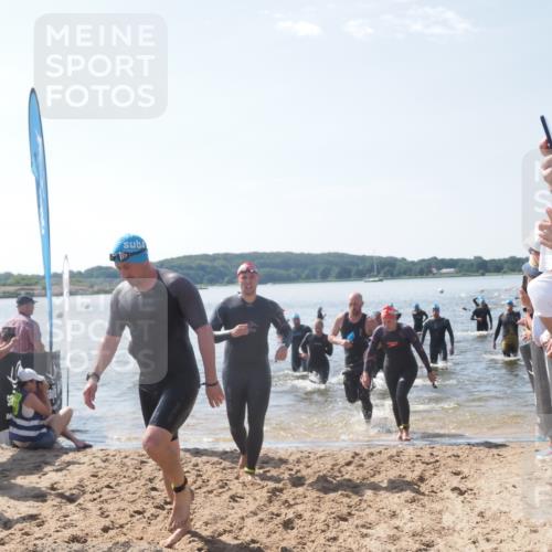 22.06.2025 - Viking Triathlon MichiJ http://msf.ph/oto/8095165 22.06.2025 10:40:44 Schwimmen 59, 235, 239, 266, 275, 325, 361, 397, 462, 514, 530, 556, 644, 655, 657 meine-sportfotos.de