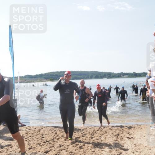 22.06.2025 - Viking Triathlon MichiJ http://msf.ph/oto/8095185 22.06.2025 10:40:45 Schwimmen 59, 235, 239, 266, 325, 361, 397, 462, 530, 644, 655, 657 meine-sportfotos.de