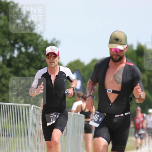 22.06.2025 - Viking Triathlon H.Heesch http://msf.ph/oto/8095202 22.06.2025 13:06:07 Laufen 187, 207, 388, 546 meine-sportfotos.de