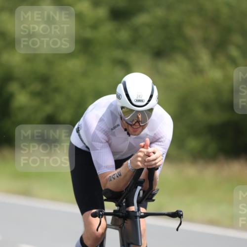 22.06.2025 - Viking Triathlon Yannick Fuchs http://msf.ph/oto/8095204 22.06.2025 11:57:51 Radfahren 5, 229, 242, 271, 284, 294, 328, 486 meine-sportfotos.de