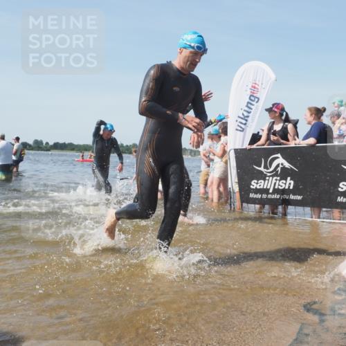 22.06.2025 - Viking Triathlon KatJ http://msf.ph/oto/8095210 22.06.2025 10:30:24 Schwimmen 132, 381, 393, 491, 551, 626, 643 meine-sportfotos.de