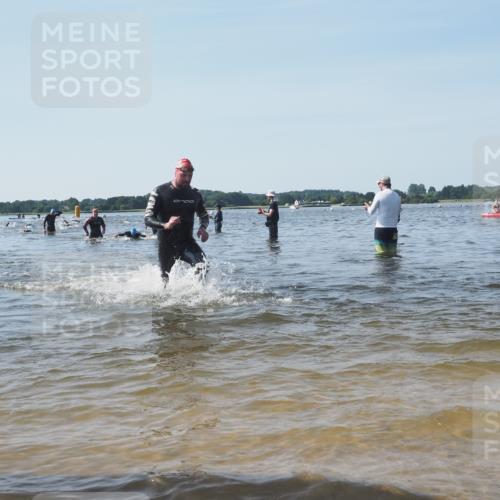 22.06.2025 - Viking Triathlon KatJ http://msf.ph/oto/8095225 22.06.2025 10:30:27 Schwimmen 13, 132, 381, 393, 491, 551, 643 meine-sportfotos.de