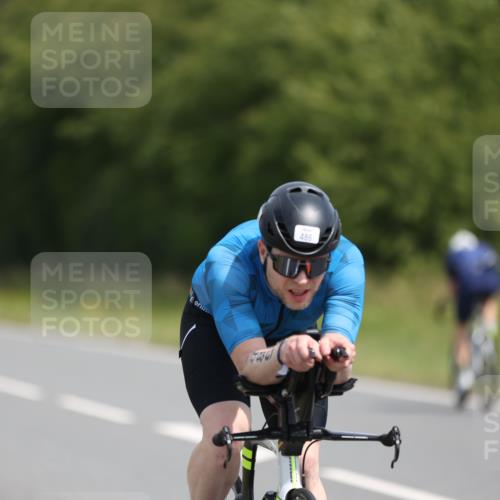 22.06.2025 - Viking Triathlon Yannick Fuchs http://msf.ph/oto/8095290 22.06.2025 11:57:54 Radfahren 5, 219, 229, 242, 271, 284, 294, 343, 429, 486 meine-sportfotos.de