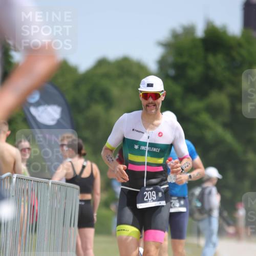 22.06.2025 - Viking Triathlon H.Heesch http://msf.ph/oto/8095315 22.06.2025 13:06:19 Laufen 209, 216, 428, 448, 506 meine-sportfotos.de