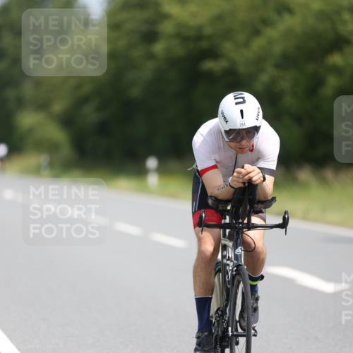 22.06.2025 - Viking Triathlon Yannick Fuchs http://msf.ph/oto/8095329 22.06.2025 11:57:54 Radfahren 5, 219, 229, 242, 271, 284, 294, 343, 429, 486 meine-sportfotos.de