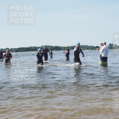 22.06.2025 - Viking Triathlon KatJ http://msf.ph/oto/8095330 22.06.2025 10:30:34 Schwimmen 13, 188, 393, 551, 651 meine-sportfotos.de