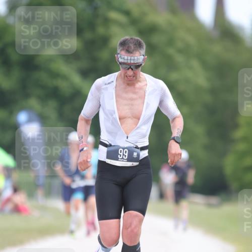 22.06.2025 - Viking Triathlon H.Heesch http://msf.ph/oto/8095365 22.06.2025 13:24:22 Laufen 99, 341 meine-sportfotos.de