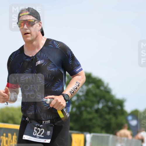 22.06.2025 - Viking Triathlon H.Heesch http://msf.ph/oto/8095366 22.06.2025 13:06:46 Laufen 438, 522 meine-sportfotos.de