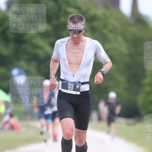 22.06.2025 - Viking Triathlon H.Heesch http://msf.ph/oto/8095377 22.06.2025 13:24:22 Laufen 99, 341 meine-sportfotos.de
