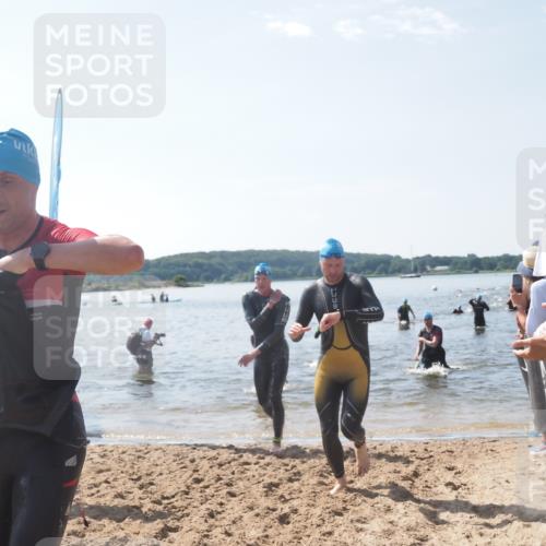 22.06.2025 - Viking Triathlon MichiJ http://msf.ph/oto/8095408 22.06.2025 10:40:54 Schwimmen 59, 266, 361, 389, 397, 462, 530 meine-sportfotos.de