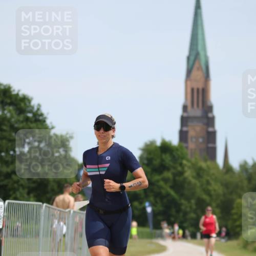 22.06.2025 - Viking Triathlon H.Heesch http://msf.ph/oto/8095410 22.06.2025 13:07:03 Laufen 301 meine-sportfotos.de