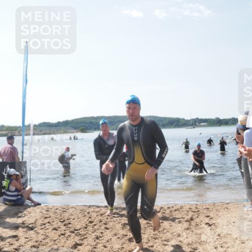 22.06.2025 - Viking Triathlon MichiJ http://msf.ph/oto/8095424 22.06.2025 10:40:55 Schwimmen 59, 266, 389, 397, 462, 530 meine-sportfotos.de