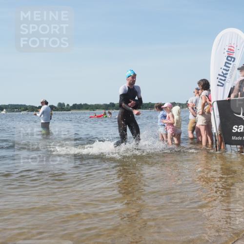 22.06.2025 - Viking Triathlon KatJ http://msf.ph/oto/8095439 22.06.2025 10:30:37 Schwimmen 13, 188, 393, 551, 630, 651 meine-sportfotos.de
