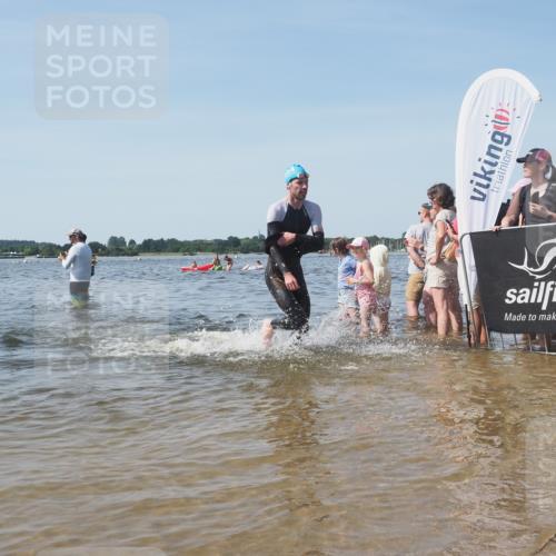 22.06.2025 - Viking Triathlon KatJ http://msf.ph/oto/8095449 22.06.2025 10:30:37 Schwimmen 13, 188, 393, 551, 630, 651 meine-sportfotos.de