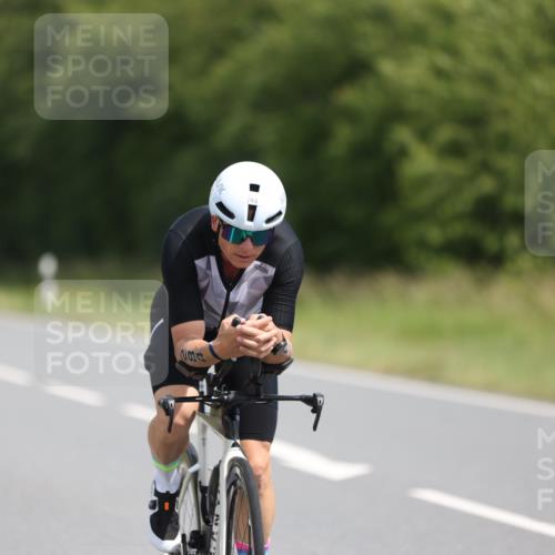 22.06.2025 - Viking Triathlon Yannick Fuchs http://msf.ph/oto/8095455 22.06.2025 11:57:59 Radfahren 5, 219, 271, 284, 294, 343, 429 meine-sportfotos.de