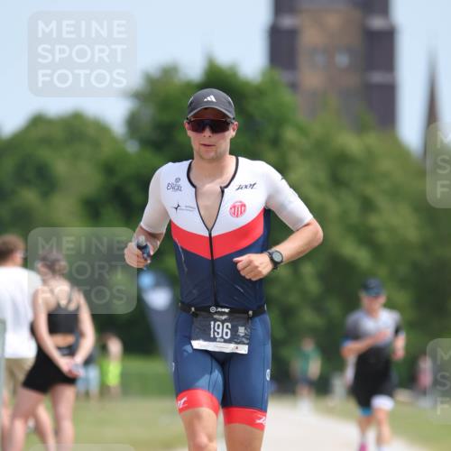 22.06.2025 - Viking Triathlon H.Heesch http://msf.ph/oto/8095484 22.06.2025 13:07:36 Laufen 12, 196 meine-sportfotos.de