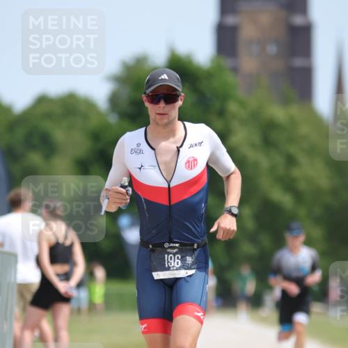 22.06.2025 - Viking Triathlon H.Heesch http://msf.ph/oto/8095491 22.06.2025 13:07:36 Laufen 12, 196 meine-sportfotos.de