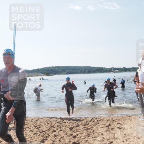 22.06.2025 - Viking Triathlon MichiJ http://msf.ph/oto/8095493 22.06.2025 10:40:58 Schwimmen 59, 153, 389, 397, 496, 530 meine-sportfotos.de