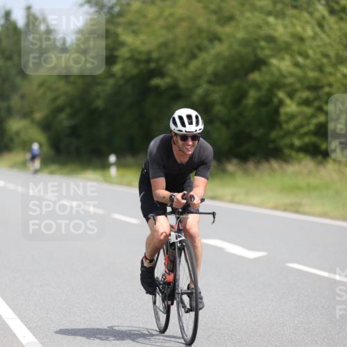 22.06.2025 - Viking Triathlon Yannick Fuchs http://msf.ph/oto/8095516 22.06.2025 11:58:01 Radfahren 5, 219, 271, 284, 343, 429 meine-sportfotos.de