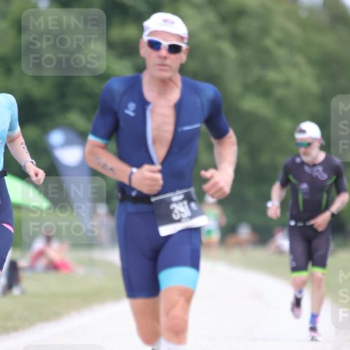 22.06.2025 - Viking Triathlon H.Heesch http://msf.ph/oto/8095517 22.06.2025 13:24:32 Laufen 375, 397, 495 meine-sportfotos.de