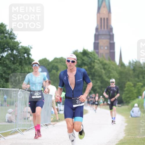 22.06.2025 - Viking Triathlon H.Heesch http://msf.ph/oto/8095522 22.06.2025 13:24:33 Laufen 375, 397, 495 meine-sportfotos.de
