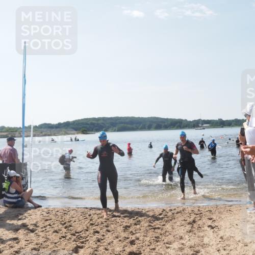 22.06.2025 - Viking Triathlon MichiJ http://msf.ph/oto/8095523 22.06.2025 10:40:58 Schwimmen 59, 153, 389, 397, 496, 530 meine-sportfotos.de