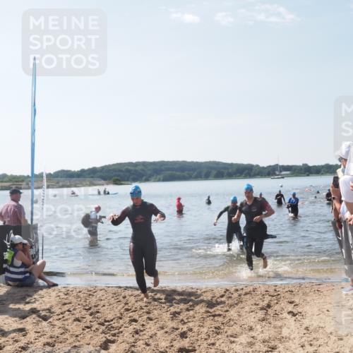 22.06.2025 - Viking Triathlon MichiJ http://msf.ph/oto/8095536 22.06.2025 10:40:58 Schwimmen 59, 153, 389, 397, 496, 530 meine-sportfotos.de