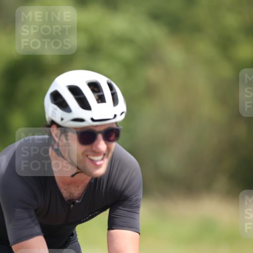 22.06.2025 - Viking Triathlon Yannick Fuchs http://msf.ph/oto/8095556 22.06.2025 11:58:02 Radfahren 5, 216, 219, 271, 284, 343, 429 meine-sportfotos.de