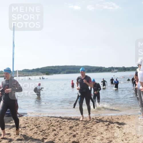 22.06.2025 - Viking Triathlon MichiJ http://msf.ph/oto/8095584 22.06.2025 10:41:00 Schwimmen 59, 153, 389, 397, 496, 530 meine-sportfotos.de