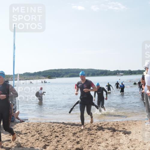22.06.2025 - Viking Triathlon MichiJ http://msf.ph/oto/8095593 22.06.2025 10:41:00 Schwimmen 59, 153, 389, 397, 496, 530 meine-sportfotos.de