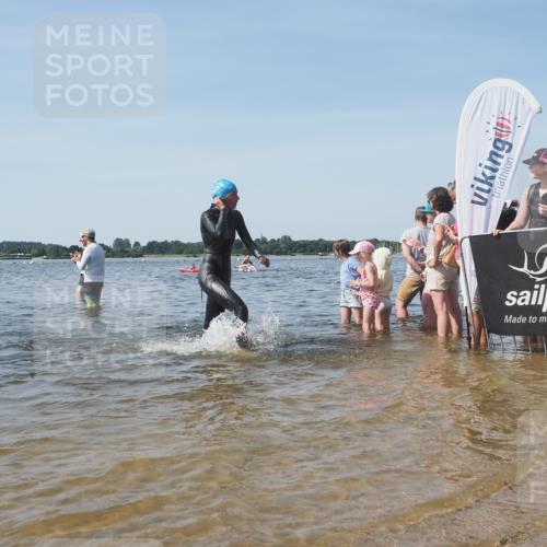 22.06.2025 - Viking Triathlon KatJ http://msf.ph/oto/8095636 22.06.2025 10:30:43 Schwimmen 13, 162, 188, 444, 551, 630, 651 meine-sportfotos.de