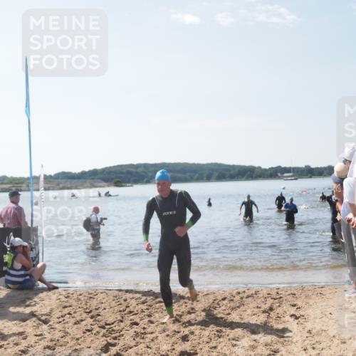 22.06.2025 - Viking Triathlon MichiJ http://msf.ph/oto/8095655 22.06.2025 10:41:02 Schwimmen 59, 153, 314, 389, 397, 496 meine-sportfotos.de