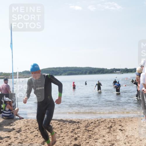 22.06.2025 - Viking Triathlon MichiJ http://msf.ph/oto/8095665 22.06.2025 10:41:03 Schwimmen 153, 314, 389, 397, 496, 631 meine-sportfotos.de
