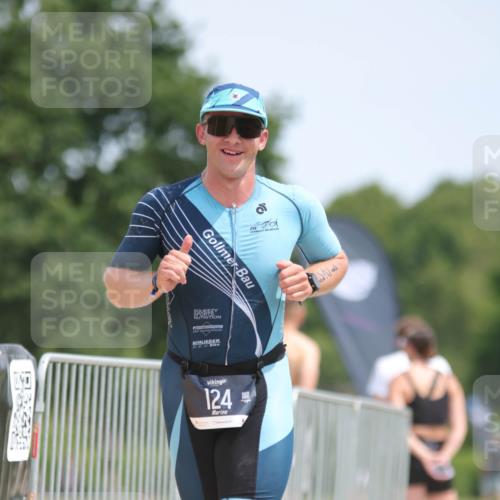 22.06.2025 - Viking Triathlon H.Heesch http://msf.ph/oto/8095672 22.06.2025 13:07:46 Laufen 12, 124 meine-sportfotos.de