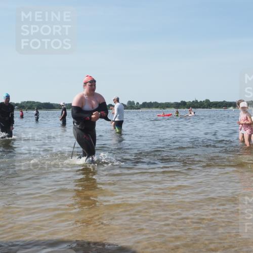 22.06.2025 - Viking Triathlon KatJ http://msf.ph/oto/8095680 22.06.2025 10:30:45 Schwimmen 13, 162, 188, 444, 630, 651 meine-sportfotos.de