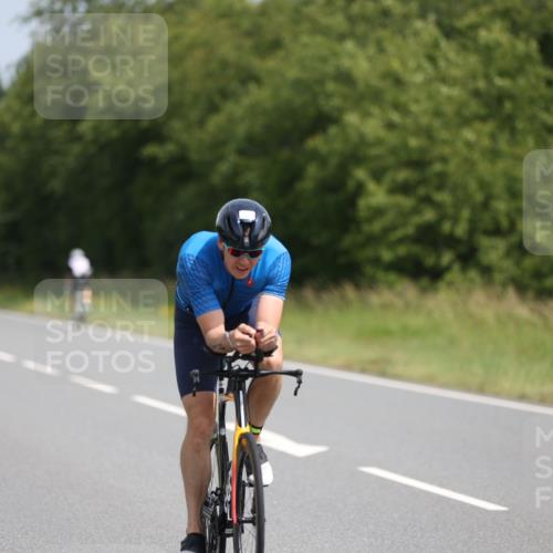 22.06.2025 - Viking Triathlon Yannick Fuchs http://msf.ph/oto/8095682 22.06.2025 11:58:12 Radfahren 216, 355 meine-sportfotos.de