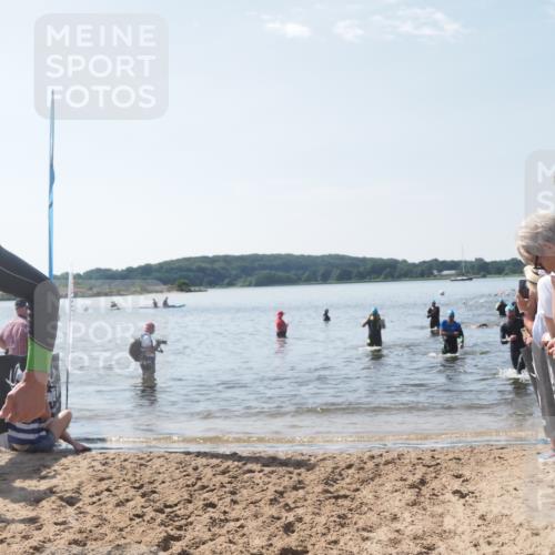 22.06.2025 - Viking Triathlon MichiJ http://msf.ph/oto/8095685 22.06.2025 10:41:03 Schwimmen 153, 314, 389, 397, 496, 631 meine-sportfotos.de