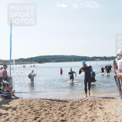 22.06.2025 - Viking Triathlon MichiJ http://msf.ph/oto/8095700 22.06.2025 10:41:09 Schwimmen 153, 314, 389, 496, 631 meine-sportfotos.de