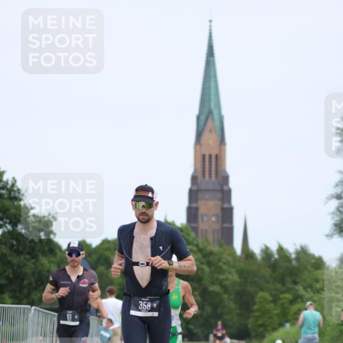 22.06.2025 - Viking Triathlon H.Heesch http://msf.ph/oto/8095702 22.06.2025 13:24:56 Laufen 61, 162, 314, 358 meine-sportfotos.de