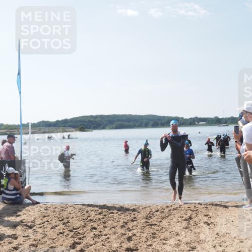 22.06.2025 - Viking Triathlon MichiJ http://msf.ph/oto/8095711 22.06.2025 10:41:10 Schwimmen 94, 153, 314, 389, 496, 631 meine-sportfotos.de
