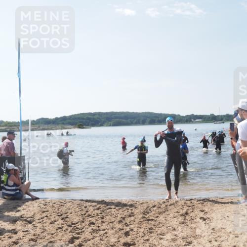 22.06.2025 - Viking Triathlon MichiJ http://msf.ph/oto/8095721 22.06.2025 10:41:10 Schwimmen 94, 153, 314, 389, 496, 631 meine-sportfotos.de