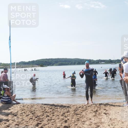 22.06.2025 - Viking Triathlon MichiJ http://msf.ph/oto/8095732 22.06.2025 10:41:10 Schwimmen 94, 153, 314, 389, 496, 631 meine-sportfotos.de