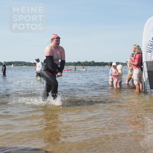 22.06.2025 - Viking Triathlon KatJ http://msf.ph/oto/8095742 22.06.2025 10:30:46 Schwimmen 13, 45, 162, 188, 444, 630, 651 meine-sportfotos.de