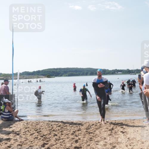 22.06.2025 - Viking Triathlon MichiJ http://msf.ph/oto/8095744 22.06.2025 10:41:11 Schwimmen 94, 153, 314, 389, 496, 631 meine-sportfotos.de
