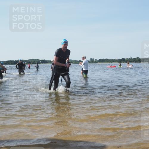 22.06.2025 - Viking Triathlon KatJ http://msf.ph/oto/8095787 22.06.2025 10:30:49 Schwimmen 45, 162, 188, 444, 510, 630, 651 meine-sportfotos.de