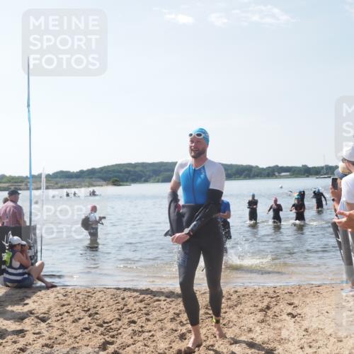 22.06.2025 - Viking Triathlon MichiJ http://msf.ph/oto/8095806 22.06.2025 10:41:13 Schwimmen 94, 153, 314, 389, 390, 496, 631 meine-sportfotos.de
