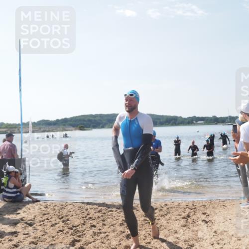 22.06.2025 - Viking Triathlon MichiJ http://msf.ph/oto/8095812 22.06.2025 10:41:13 Schwimmen 94, 153, 314, 389, 390, 496, 631 meine-sportfotos.de