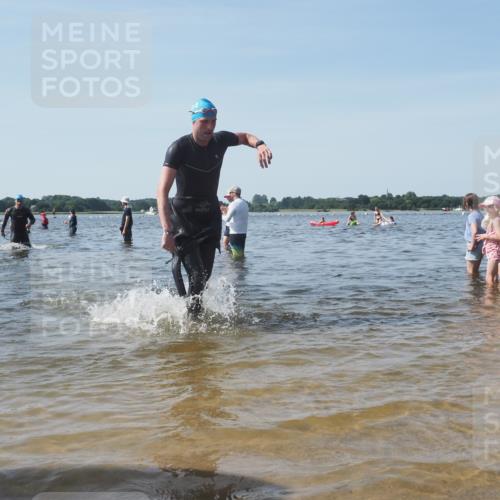 22.06.2025 - Viking Triathlon KatJ http://msf.ph/oto/8095820 22.06.2025 10:30:50 Schwimmen 45, 162, 188, 444, 510, 630, 651 meine-sportfotos.de